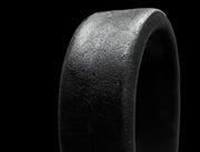 Schwarzes BioThane Super Grip Band Detailaufnahme (strukturierte, rutschhemmende Oberfläche)