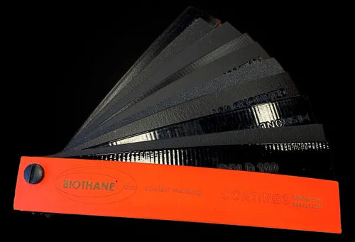 BioThane® Beschichtungsfächer – kompakter Musterfächer mit Basisstreifen